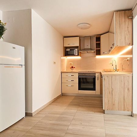 Vrh  Apartman Petra מראה חיצוני תמונה