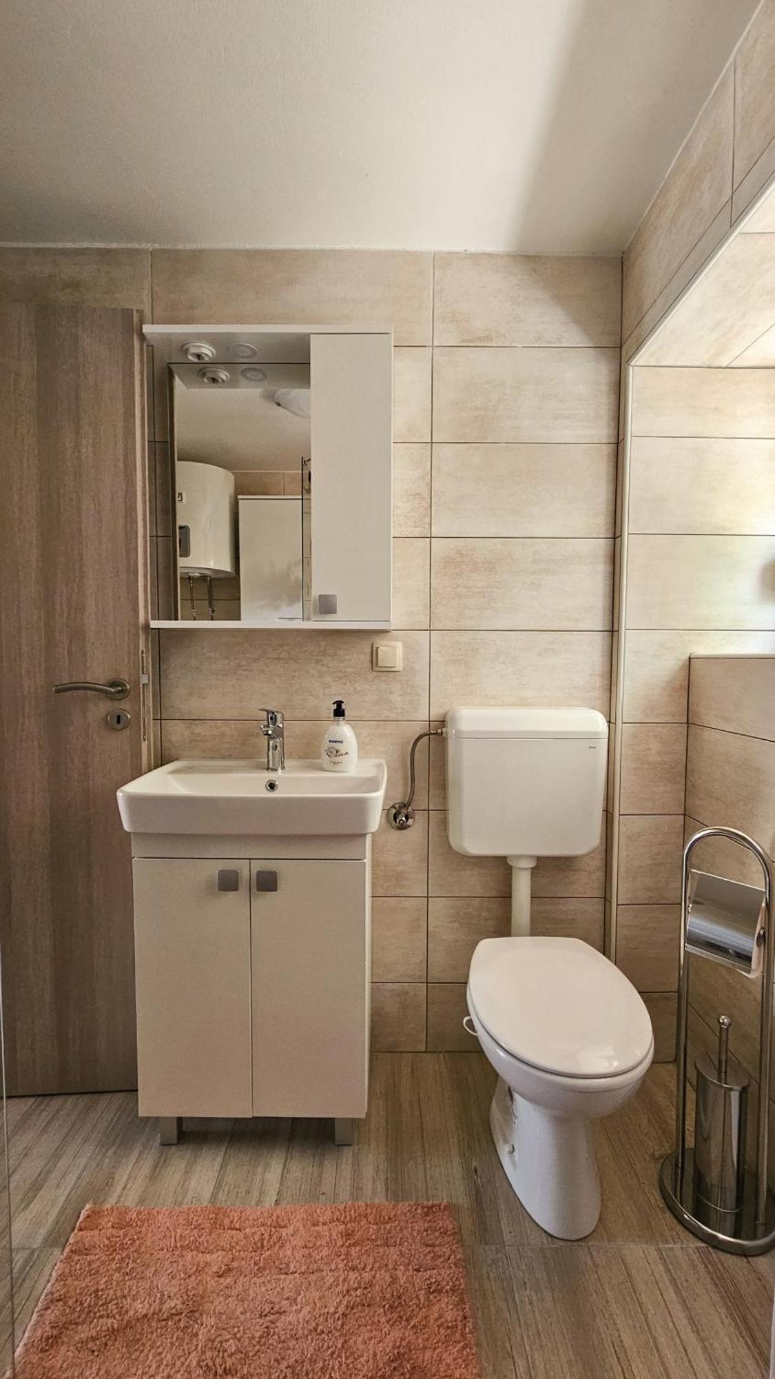 Vrh  Apartman Petra מראה חיצוני תמונה