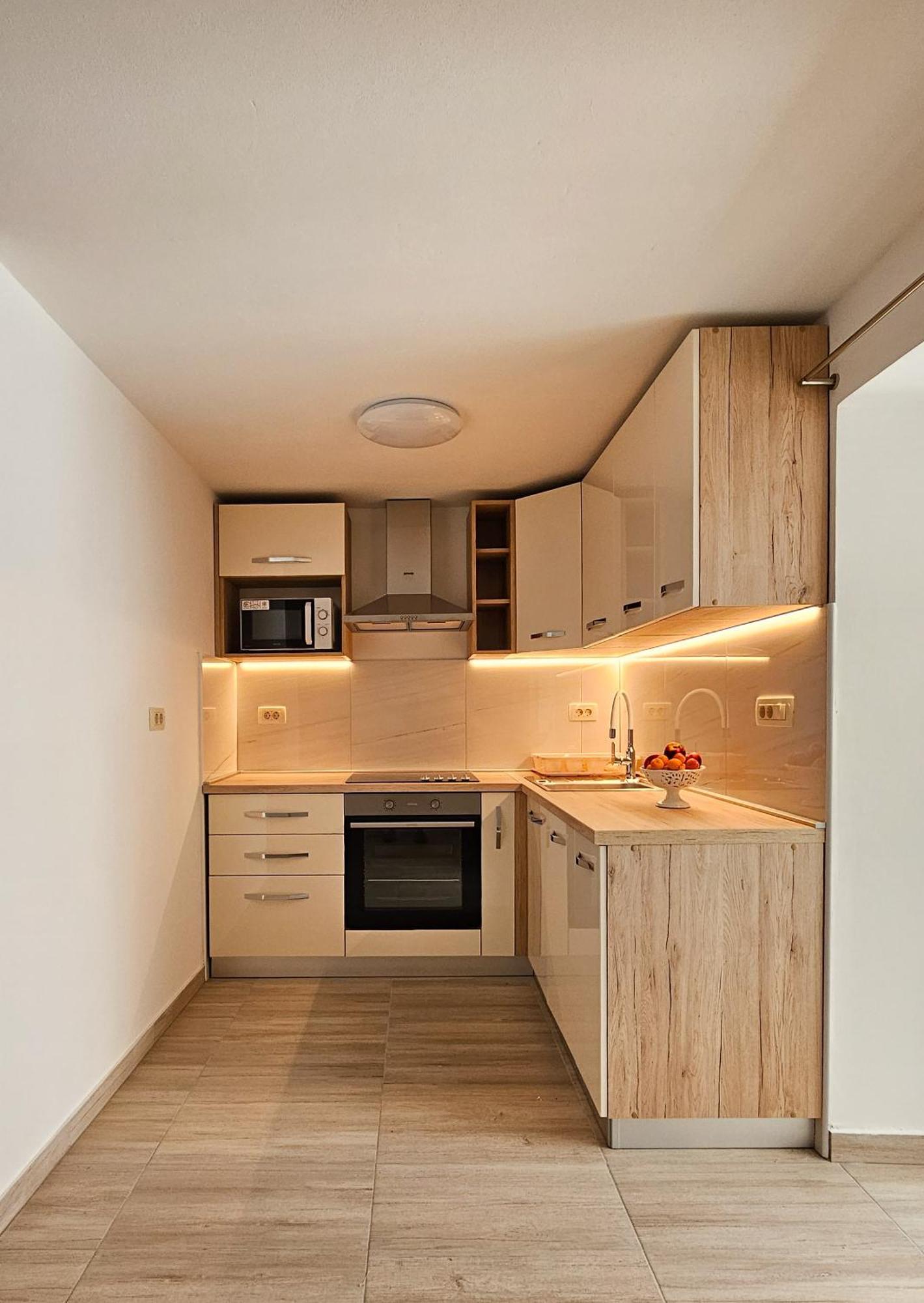 Vrh  Apartman Petra מראה חיצוני תמונה